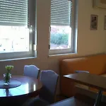 Visnjik 7-free Parking