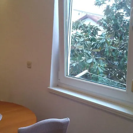 Visnjik 7-free Parking *